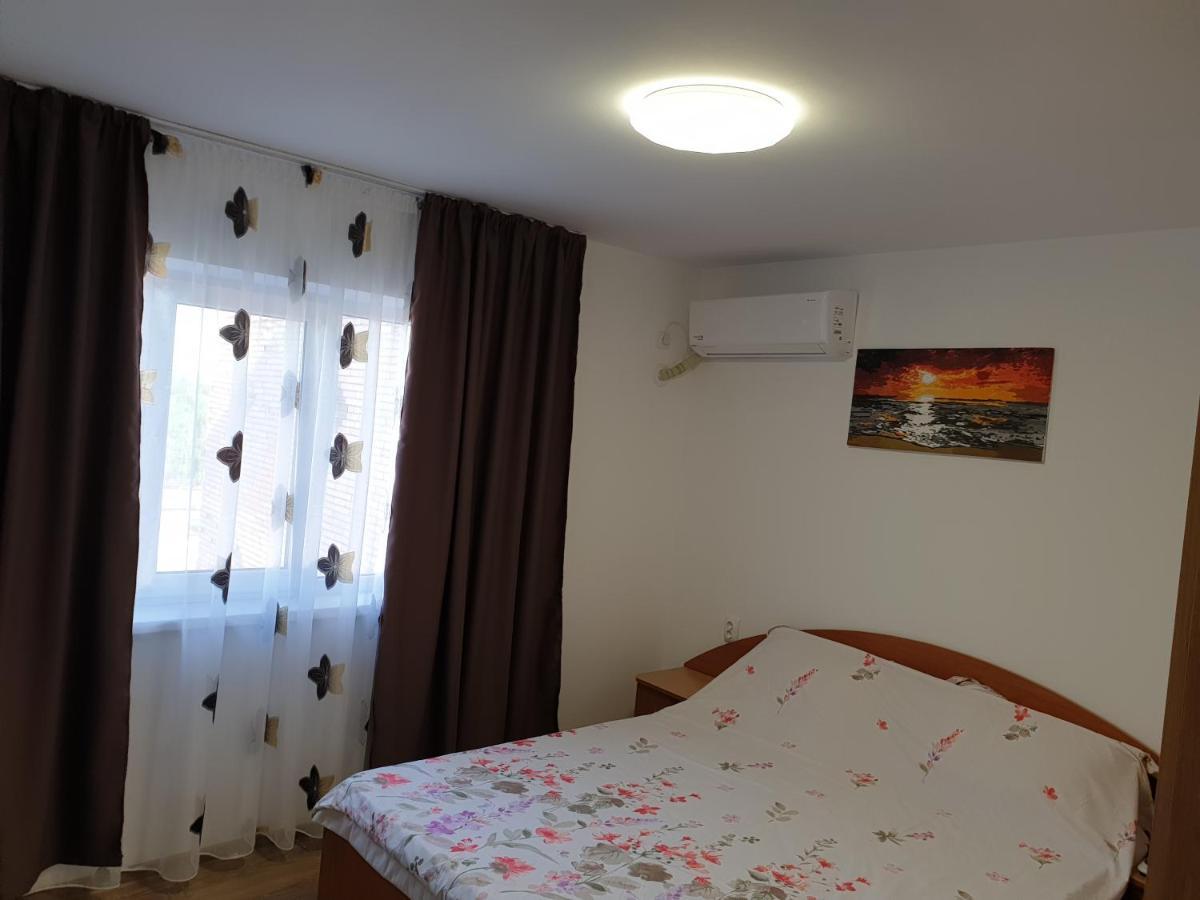 Apartament Diana Jurilovca Exteriör bild