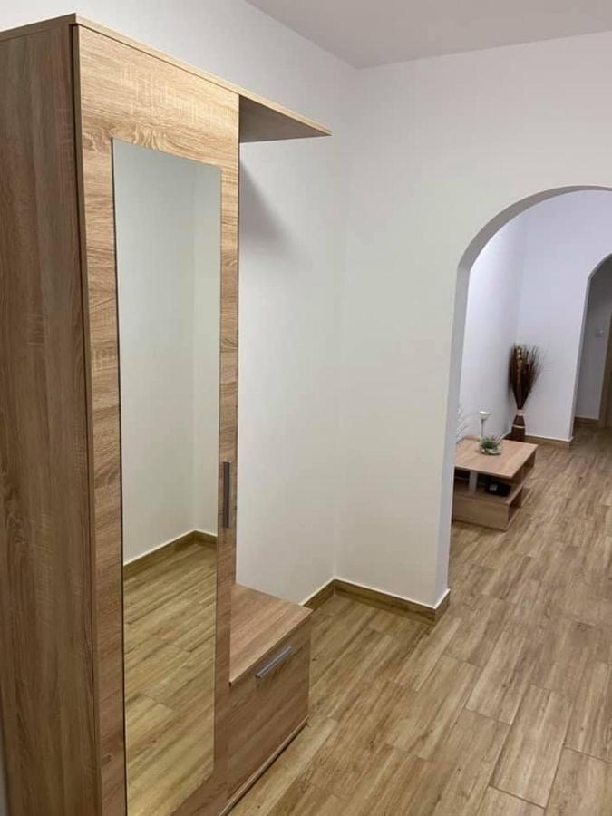 Apartament Diana Jurilovca Exteriör bild